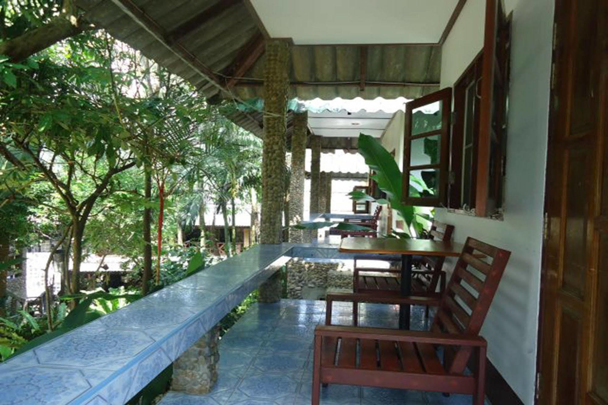 Koh Chang Hut Hotel Exterior foto